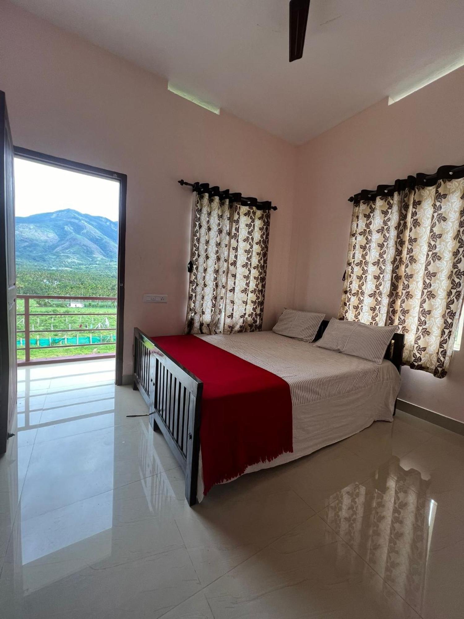 Villa Kadampil Bliss Maraiyūr Esterno foto