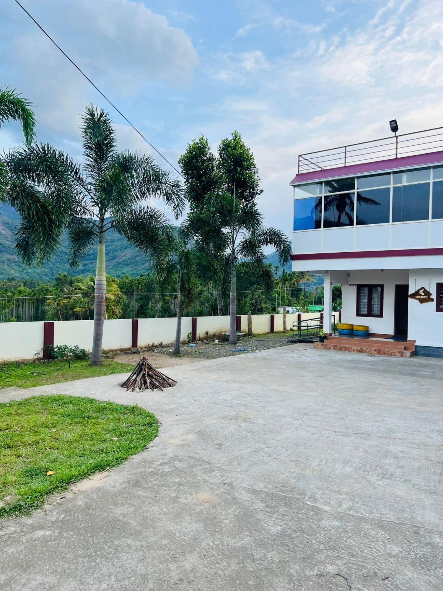 Villa Kadampil Bliss Maraiyūr Esterno foto