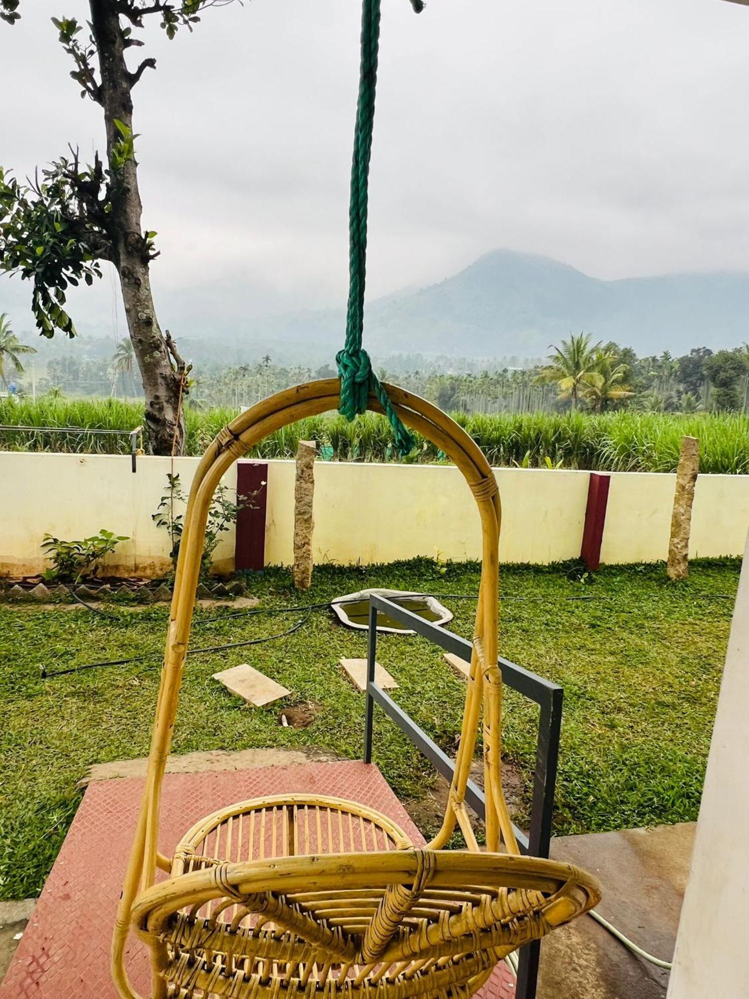 Villa Kadampil Bliss Maraiyūr Esterno foto